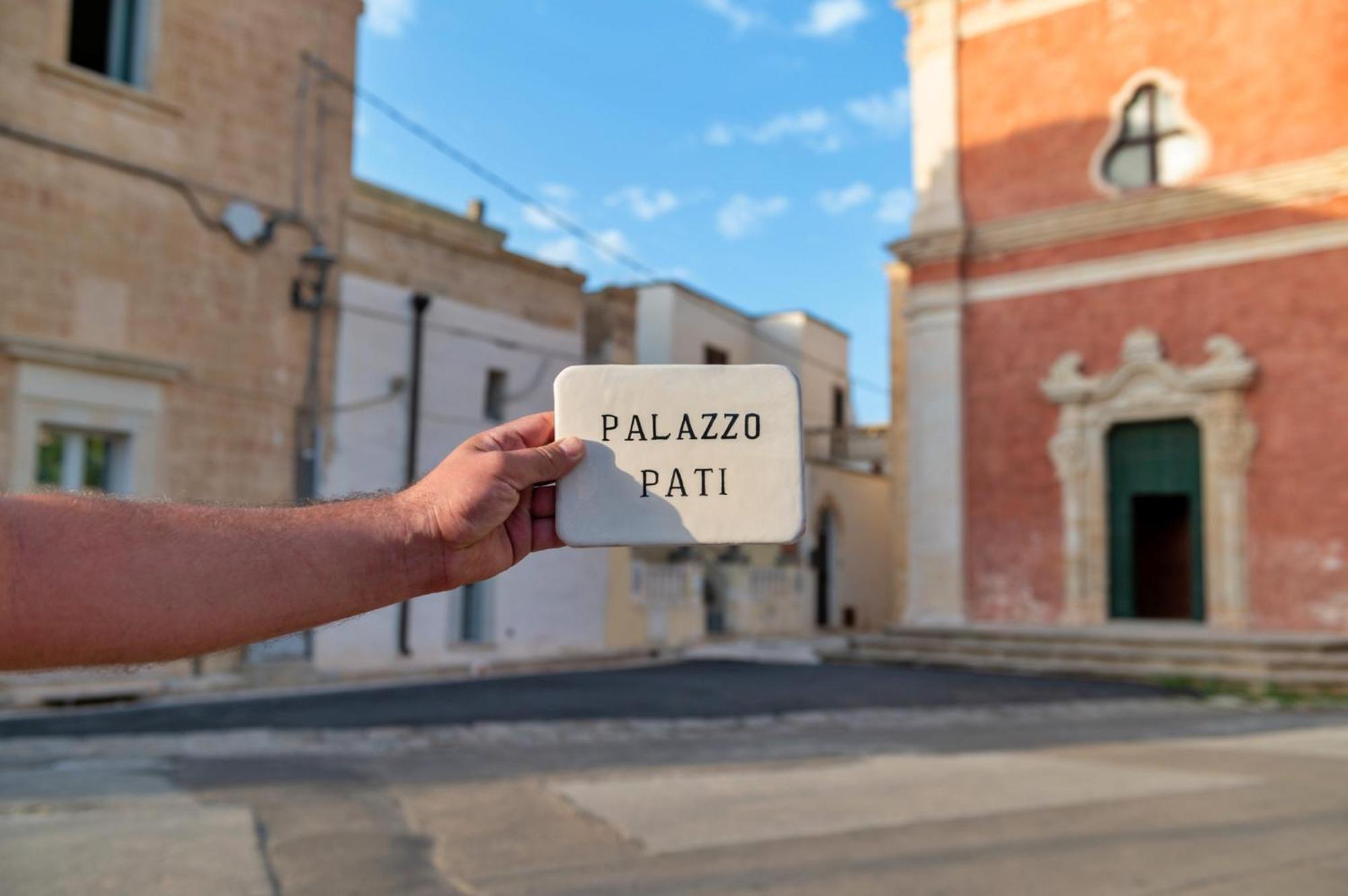 Palazzo Pati Hotell Tiggiano Exteriör bild